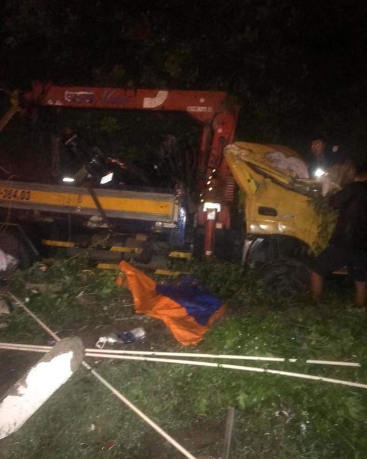 xe tai dau dau xe thu bao trong dem lam 3 nguoi thuong vong hinh 2