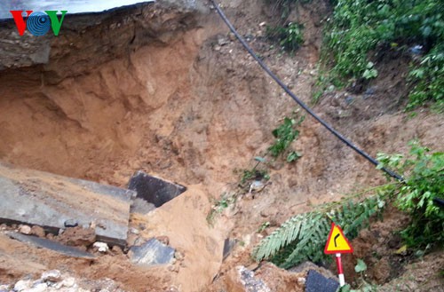 hai vo chong nguoi dao tu vong trong vu sat lo dat tai lao cai hinh 1