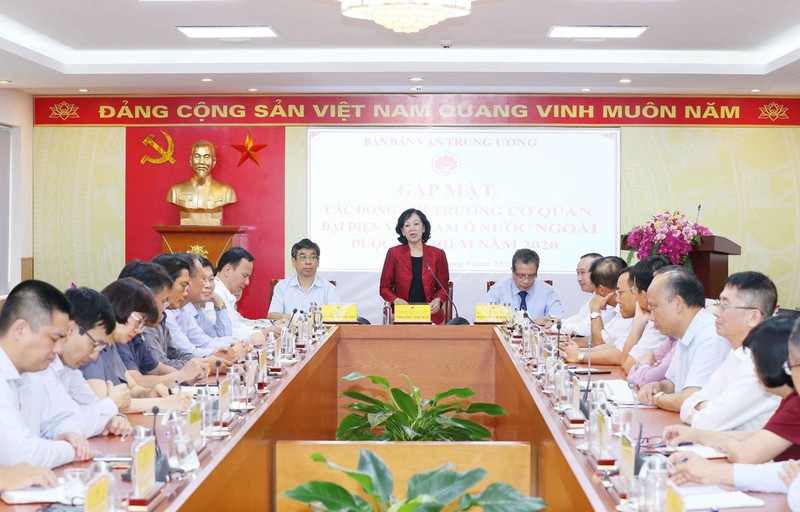 ba truong thi mai tiep truong co quan dai dien viet nam o nuoc ngoai hinh 1