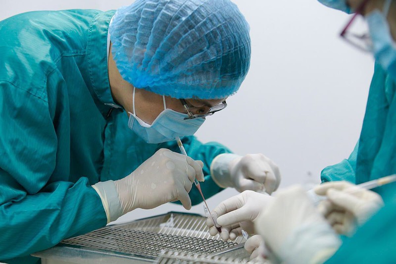 can bao nhieu thoi gian de 1 vaccine nuoc ngoai pho bien tai viet nam? hinh 1