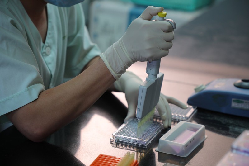 can bao nhieu thoi gian de 1 vaccine nuoc ngoai pho bien tai viet nam? hinh 2
