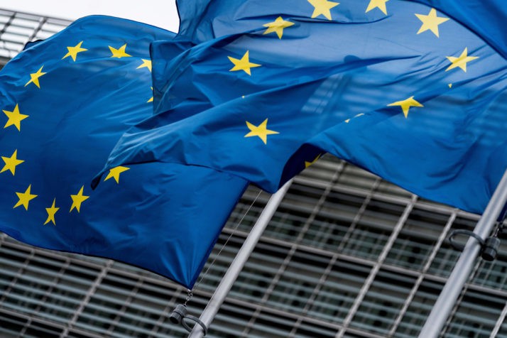 "trai phieu corona" - phep thu ve tinh doan ket eu va so phan dong euro hinh 1