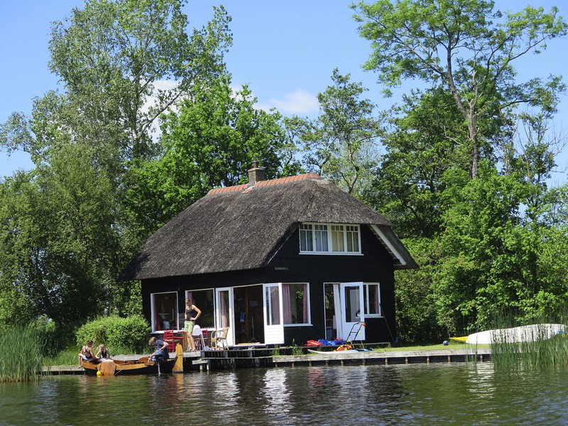 ve dep dac sac cua ngoi lang "co tich" giethoorn giua dich covid-19 hinh 4