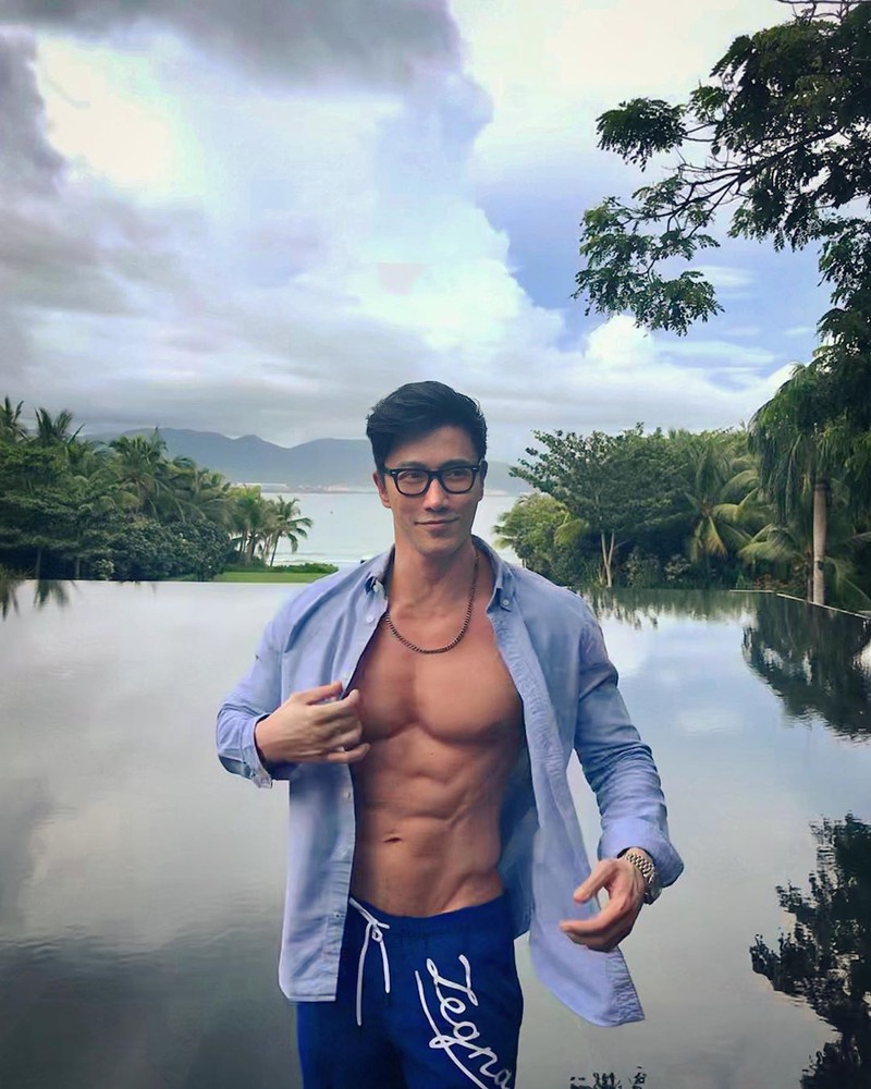 ve dien trai, phong do cua nguoi dan ong quyen ru nhat singapore hinh 8