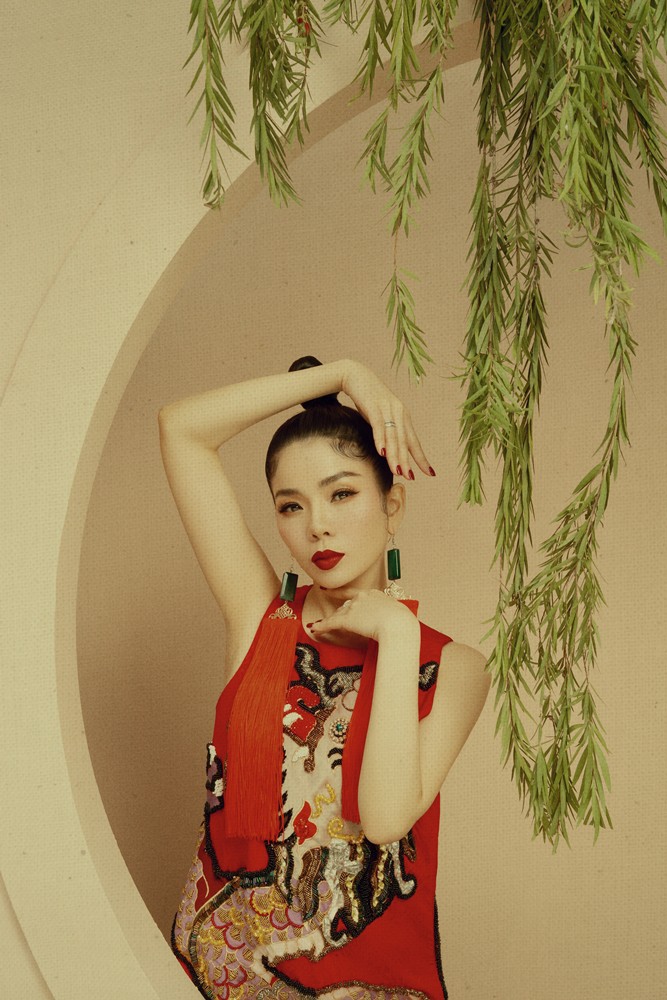 le quyen len tieng dinh chinh van se doc dien tai q show 2 ha noi hinh 2