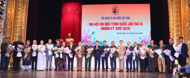 ong vo van thuong du dai hoi hoi nghe sy san khau viet nam hinh 1
