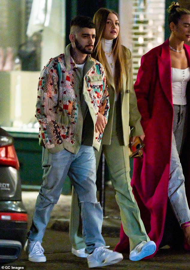 gigi hadid - zayn malik bat ngo tai hop, khoac tay tinh cam ra pho hinh 6