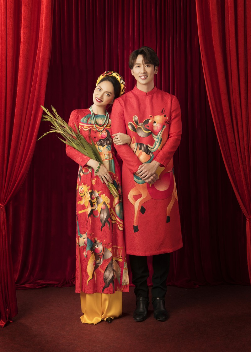 hoa hau huong giang chuc tet khan gia bang bo anh ao dai ruc ro hinh 1