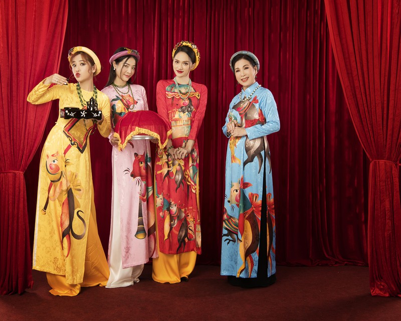 hoa hau huong giang chuc tet khan gia bang bo anh ao dai ruc ro hinh 3