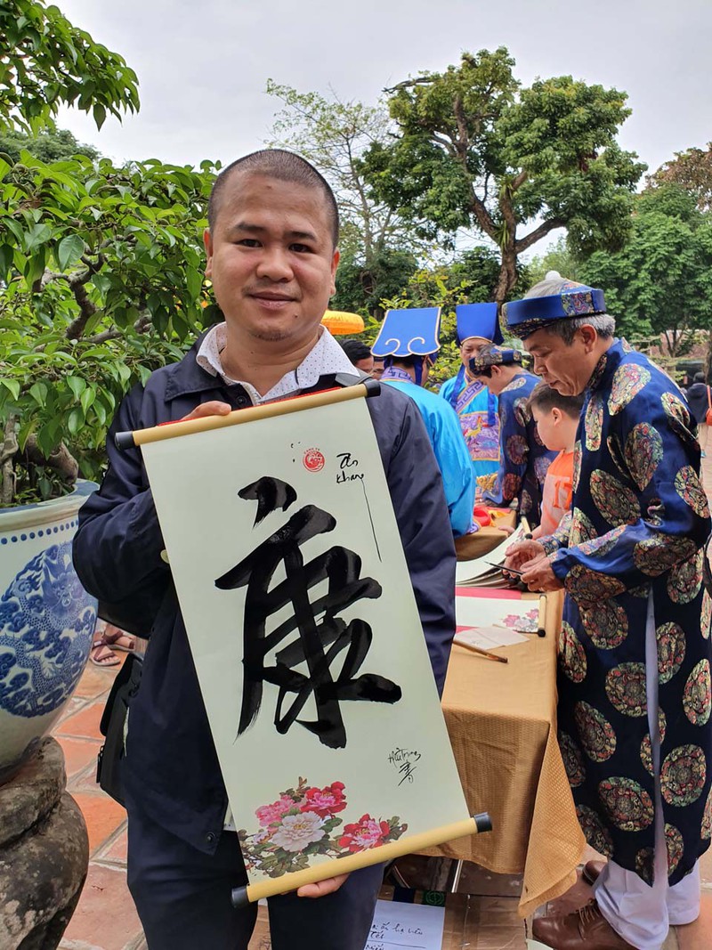 le ha neu va khai an tan nien tang chu dau xuan o dai noi hue hinh 12