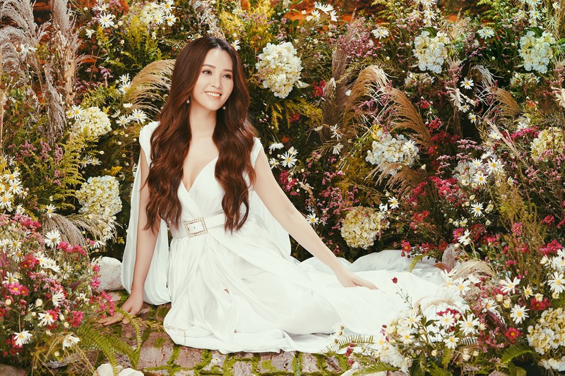chuyen showbiz: cuong do la tang vo nhan kim cuong "khung" dau nam moi hinh 3