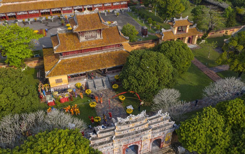 le ha neu va khai an tan nien tang chu dau xuan o dai noi hue hinh 2