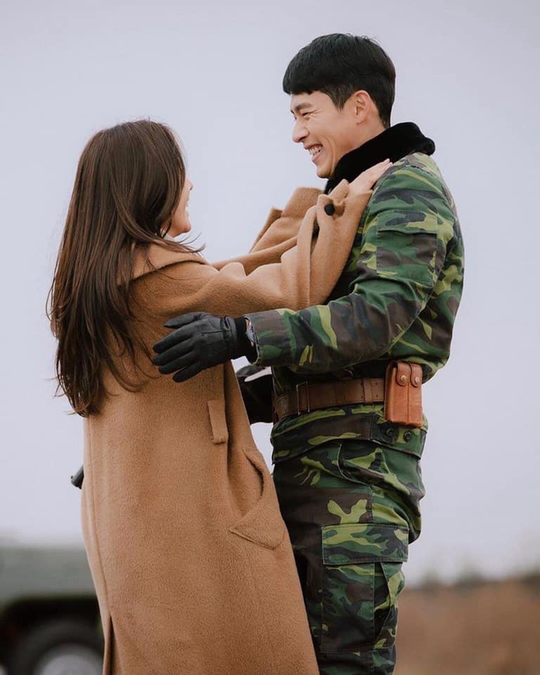 he lo hau truong tinh tu cap doi hyun bin- son ye jin trong "ha canh noi anh" hinh 6