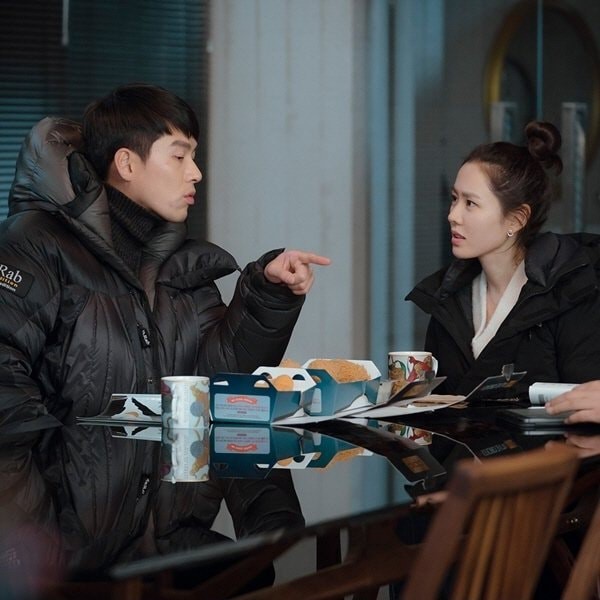 he lo hau truong tinh tu cap doi hyun bin- son ye jin trong "ha canh noi anh" hinh 12
