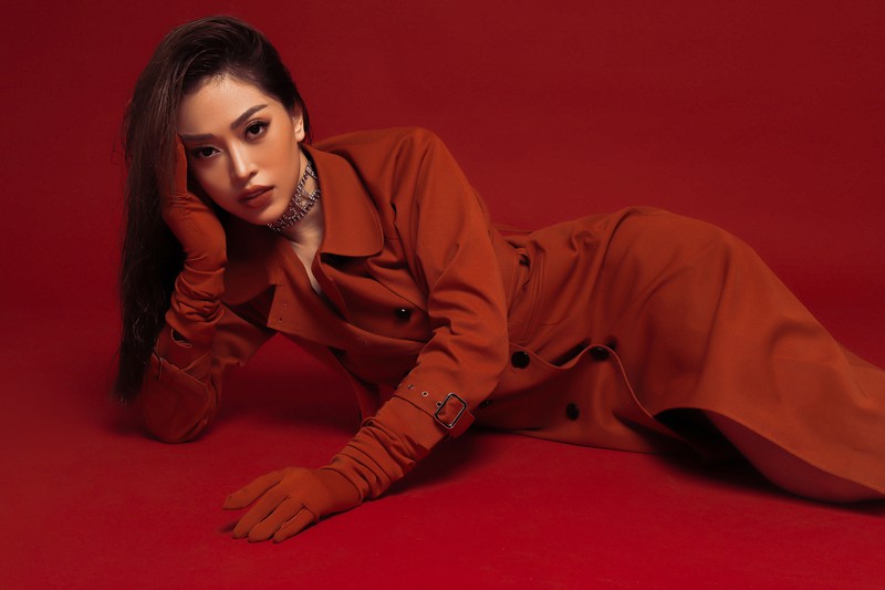 a hau phuong nga tao dang tao bao ben binh an trong bo anh valentine hinh 15