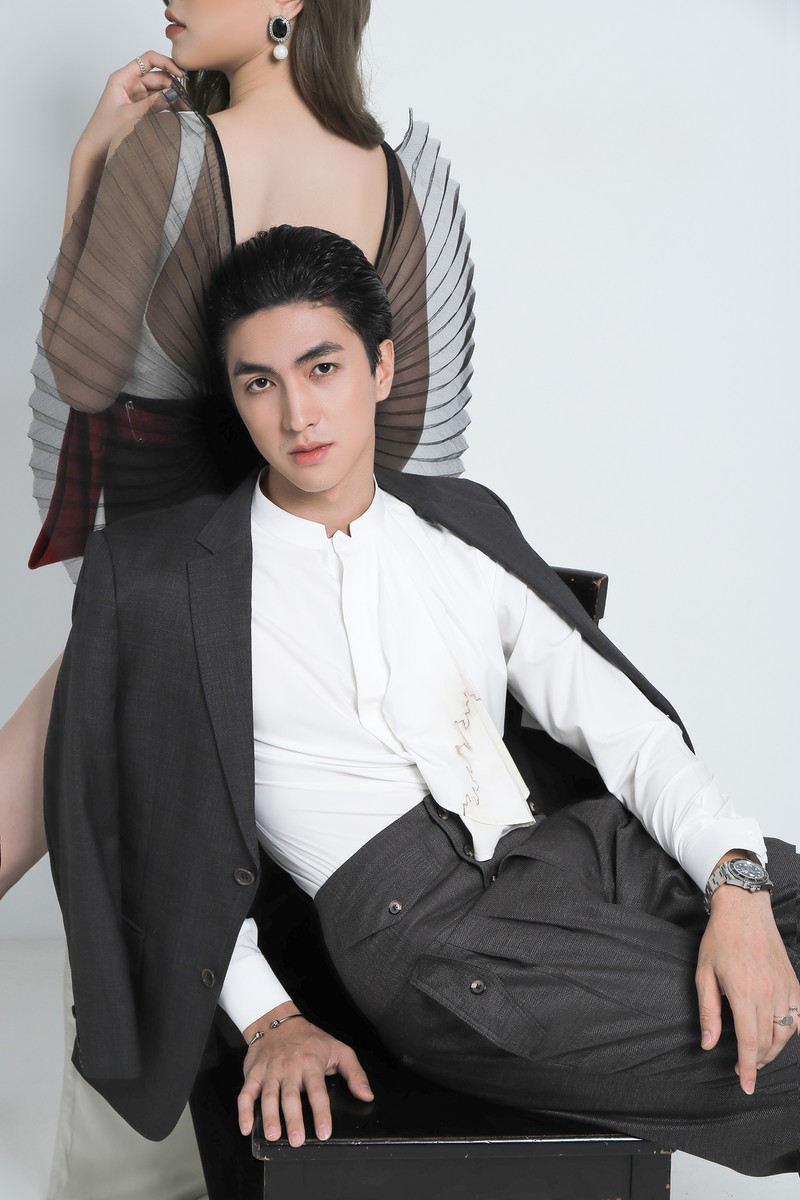 a hau phuong nga tao dang tao bao ben binh an trong bo anh valentine hinh 4