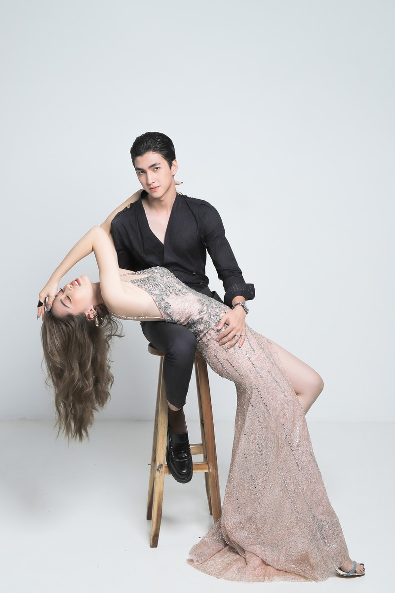 a hau phuong nga tao dang tao bao ben binh an trong bo anh valentine hinh 5
