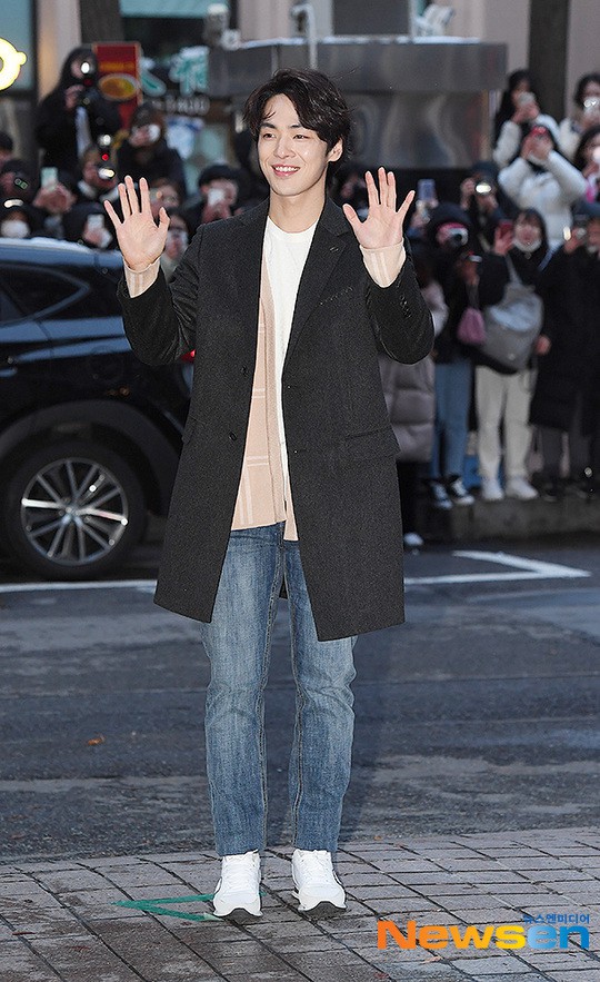 hyun bin, son ye jin hao hung du tiec mung cong truoc gio phat song hinh 7