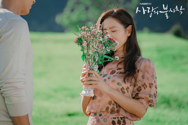 he lo bo anh "chi dep" son ye jin mang bau trong phim "ha canh noi anh" hinh 9