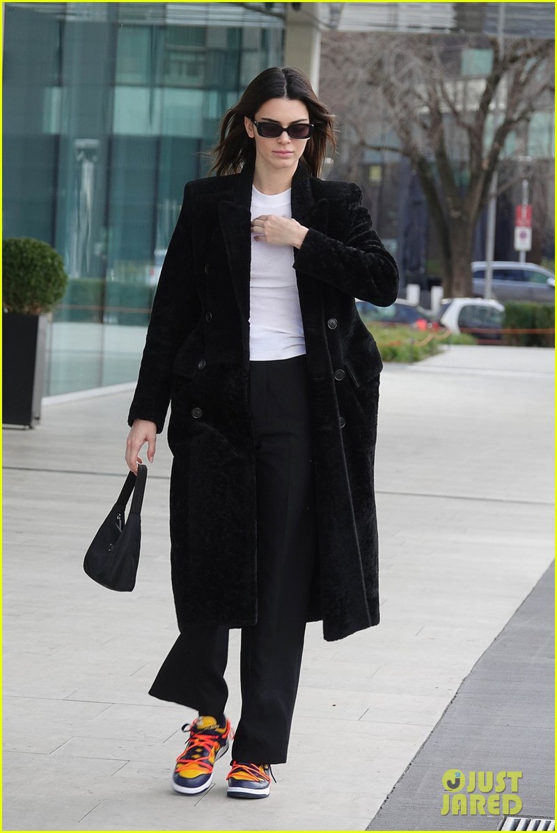 kendall jenner xinh dep ra pho dao choi o y hinh 5