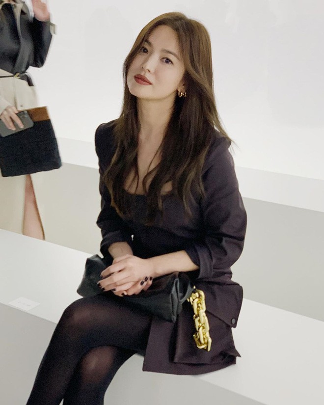 song hye kyo dep ma mi voi phong cach khac la hau ly hon  hinh 1