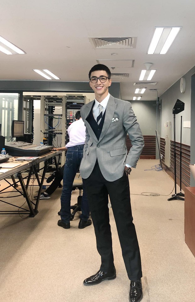 ung hoang phuc "bat trend" kieu toc park seo joon trong itaewon class hinh 3