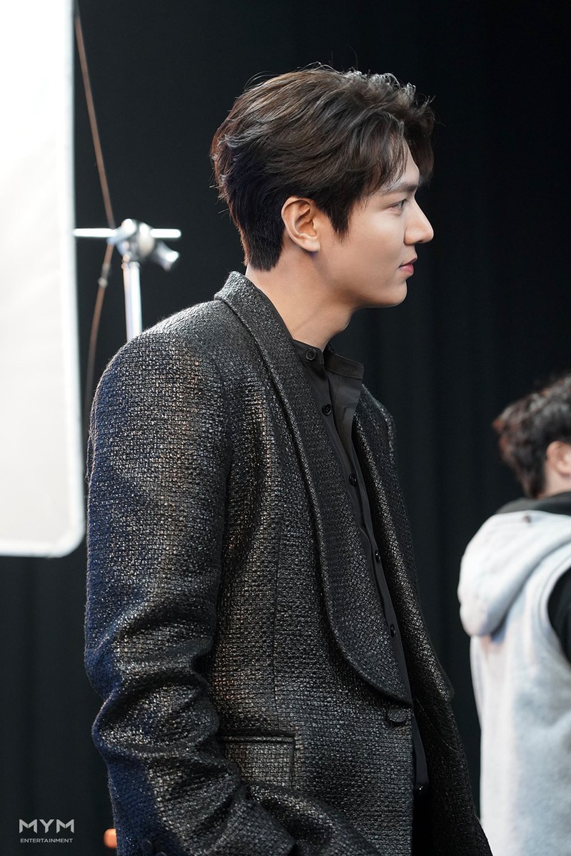 can canh tao hinh xuat sac lee min ho trong "quan vuong bat diet" hinh 17