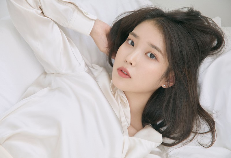 iu quyen gop chong dich covid-19 nhieu nhat voi so tien "khung" hinh 2