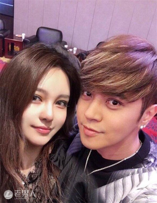 chuyen showbiz: dong nhi khoe duoc chong cham soc mua dich e show hinh 7