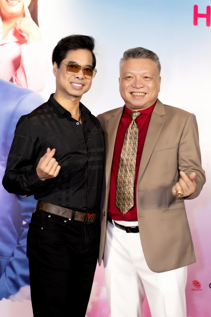 ngoc son roi nuoc mat khi xem "nang 3" cua kieu minh tuan hinh 1