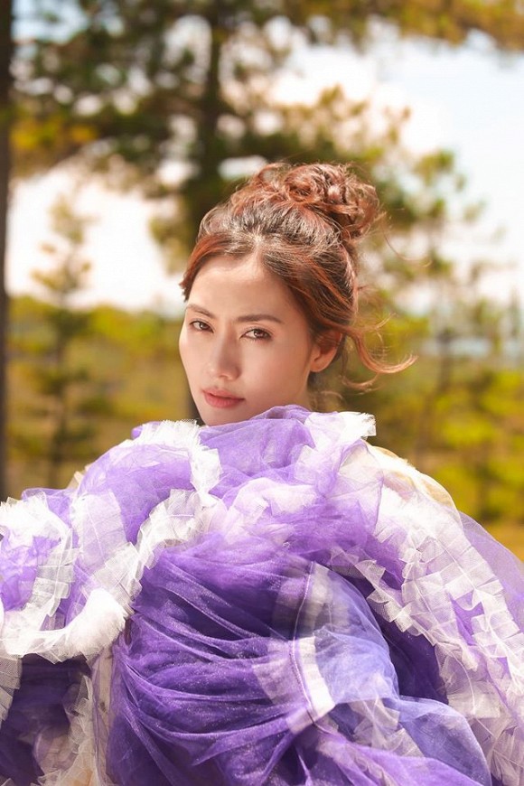 chuyen showbiz: khanh thi lo so hon nhan bi "de doa" boi nguoi thu 3 hinh 5