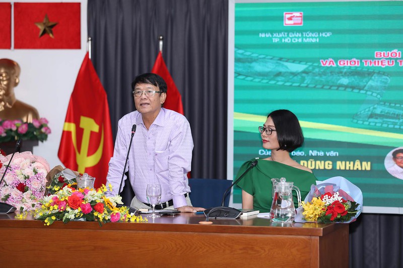 doc "chung toi mot thoi mu rom, mu coi", nghi ve nhung gia tri dep da qua hinh 2