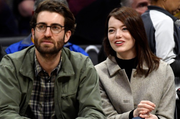 kieu nu emma stone va ban trai hoan cuoi vi moi lo dich covid-19 hinh 1