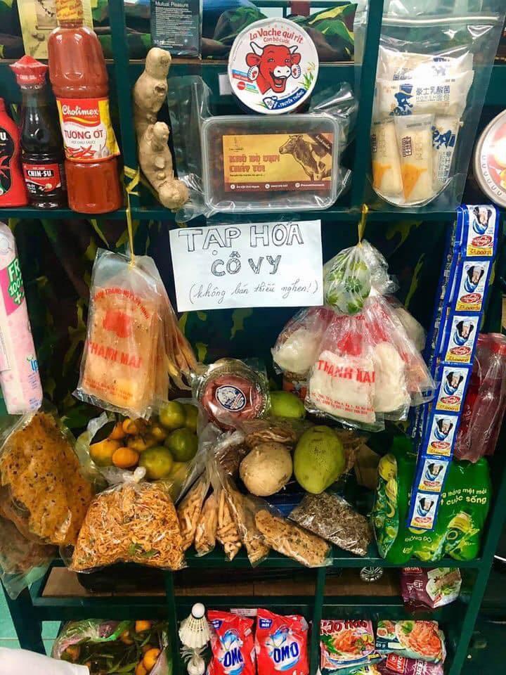 hai huoc "tiem tap hoa" o khu cach ly cua chang trai tu sec ve nuoc hinh 18