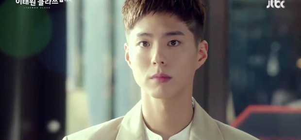 park bo gum gay bao voi vai dien bat ngo trong tap cuoi "itaewon class" hinh 2