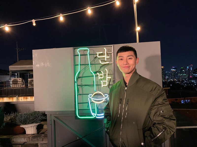 park seo joon va dan sao dang anh ky niem, chia tay "itaewon class"  hinh 2