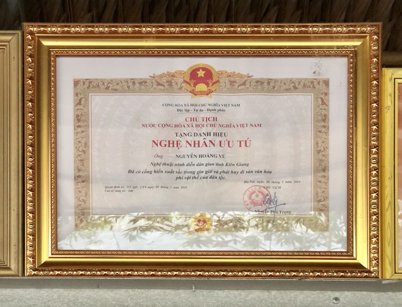 nnut hoang vu: don ca tai tu la "nguoi ban tri am" trong cuoc doi hinh 4