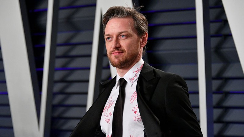 "giao su x" james mcavoy quyen gop 8 ty dong chong dich covid-19 hinh 1