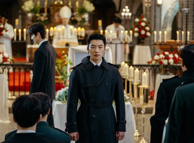 lee min ho dien vest banh bao "lan at" trai dep can ve woo do hwan hinh 2