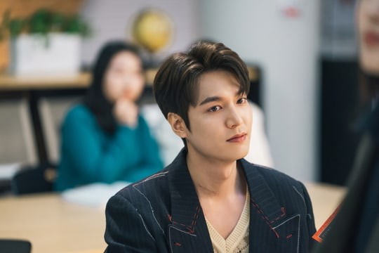 lee min ho dien set do tram trieu, bi mat "hen ho" tinh moi  hinh 2