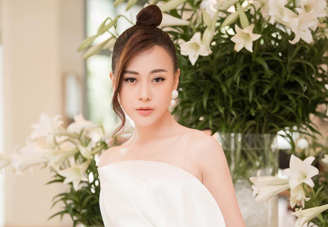 phuong oanh: "lan dau tien gap ban trai, toi trung tieng set ai tinh" hinh 1