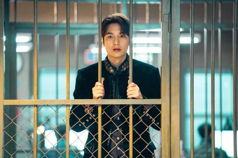 khan gia phan khich khi lee min ho bat ngo cau hon kim go eun  hinh 3