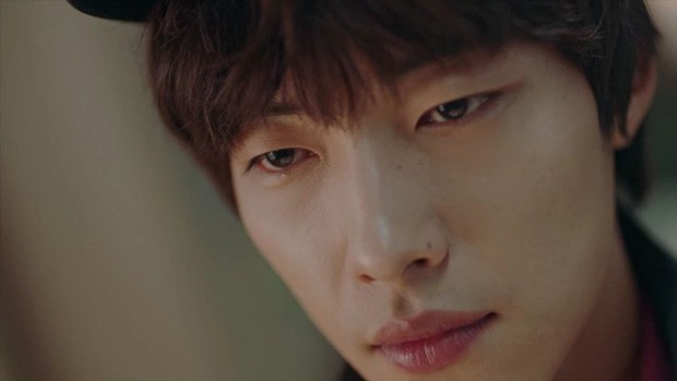 khan gia phan khich khi lee min ho bat ngo cau hon kim go eun  hinh 4