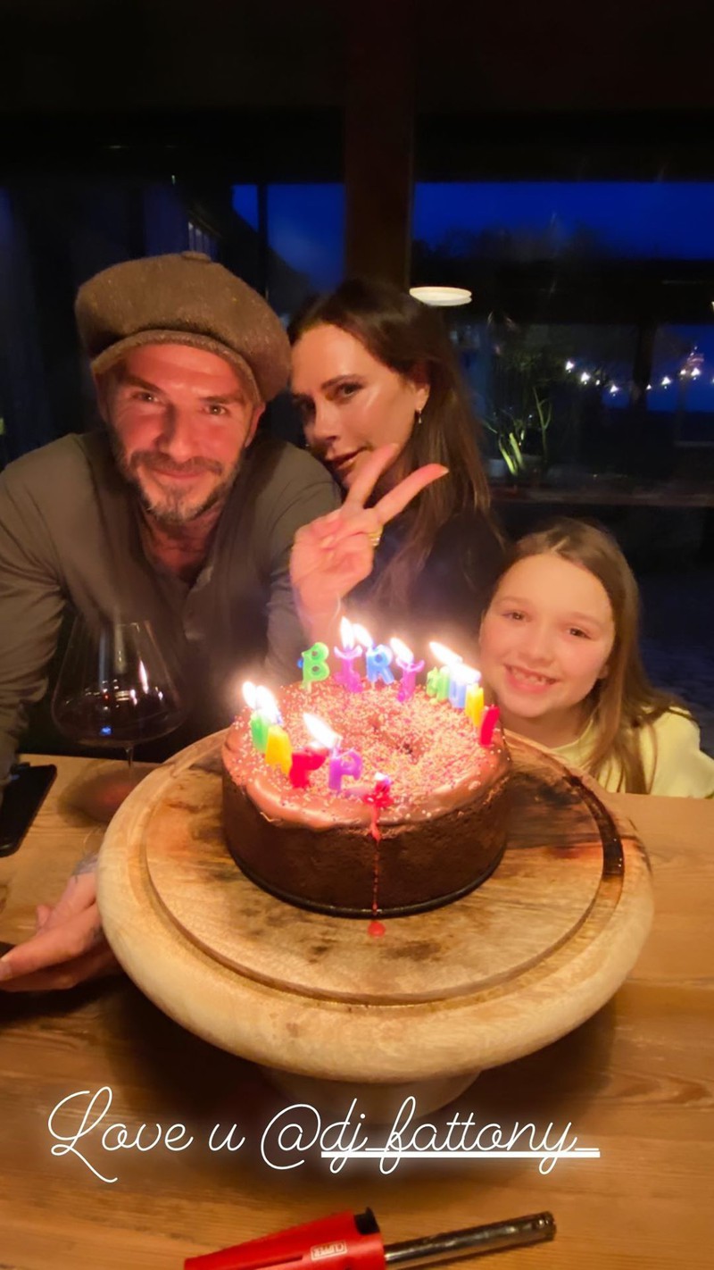 victoria beckham don sinh nhat tuoi 46 am ap ben chong con hinh 2
