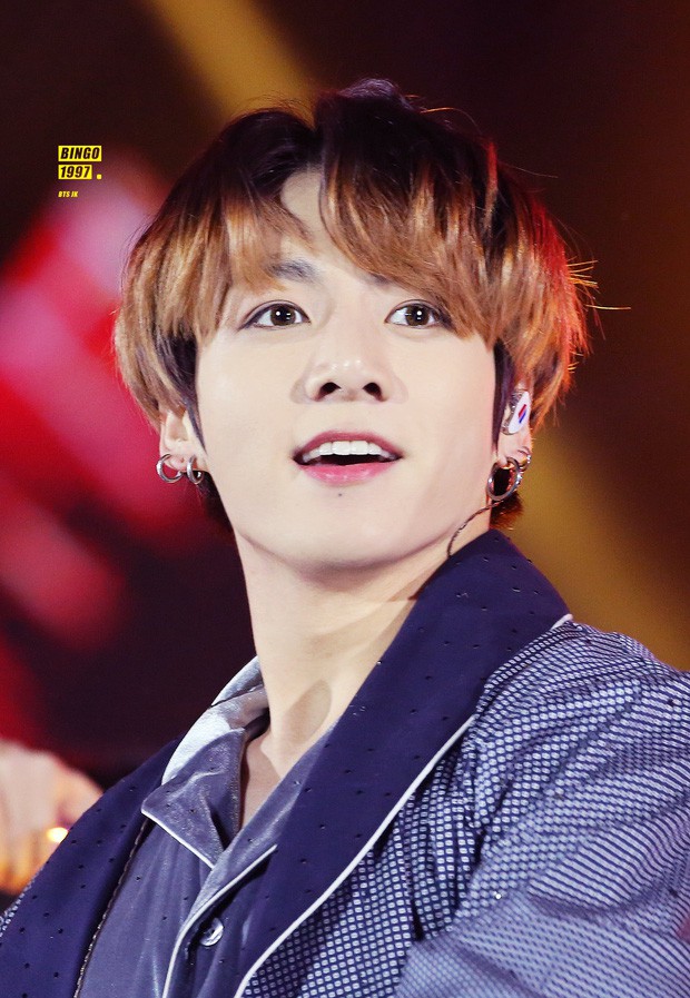 jungkook (bts) gay sot voi loat anh hoi nho de thuong hinh 1
