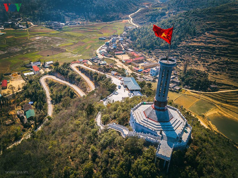 cac diem du lich o huyen dong van hoat dong tro lai  hinh 1