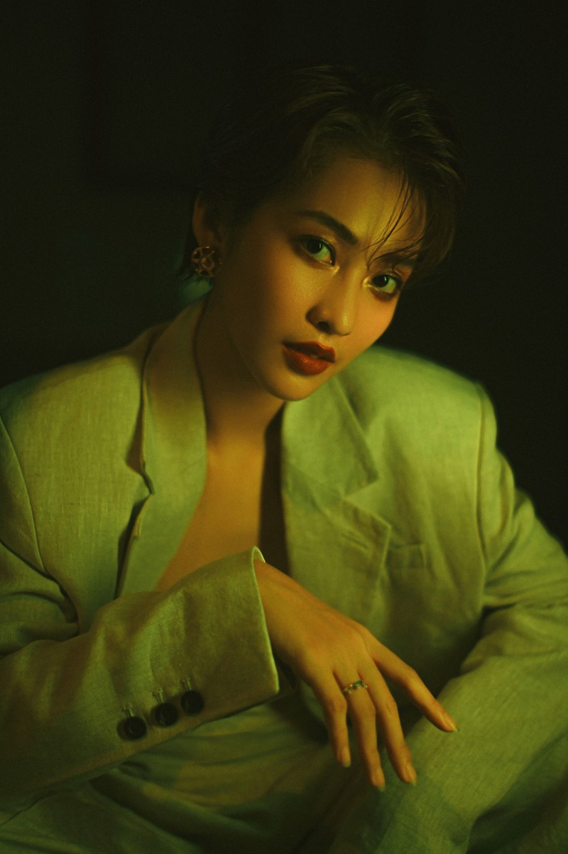 kha ngan tung bo anh "lot xac" goi cam voi mai toc ngan ca tinh hinh 4