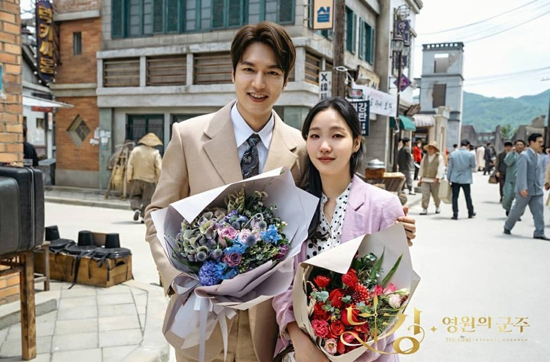 quan vuong bat diet ket thuc dep: lee min ho, kim go eun hanh phuc ben nhau hinh 1