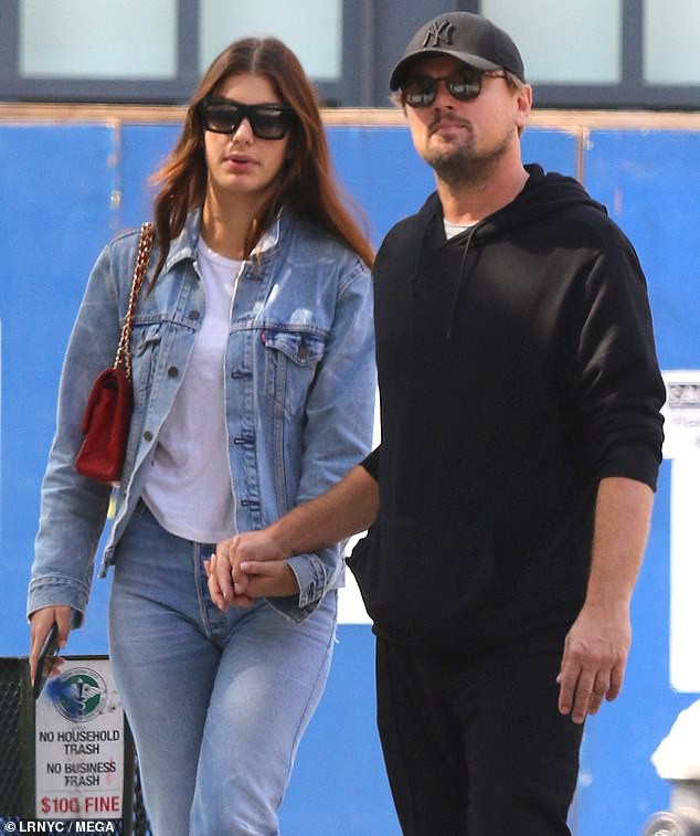 leonardo dicaprio to chuc sinh nhat cho tinh tre tren du thuyen hang sang hinh 1