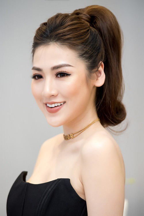 ninh duong lan ngoc dien croptop goi cam, khoe vong eo thon gon 54cm hinh 5